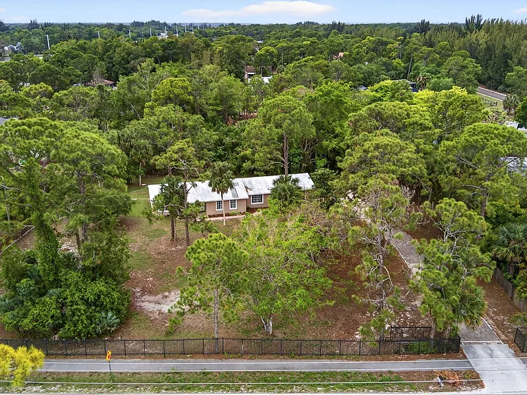 16932 Okeechobee Blvd — Photo 58