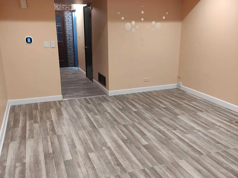 356 Walnut Cir — Photo 2