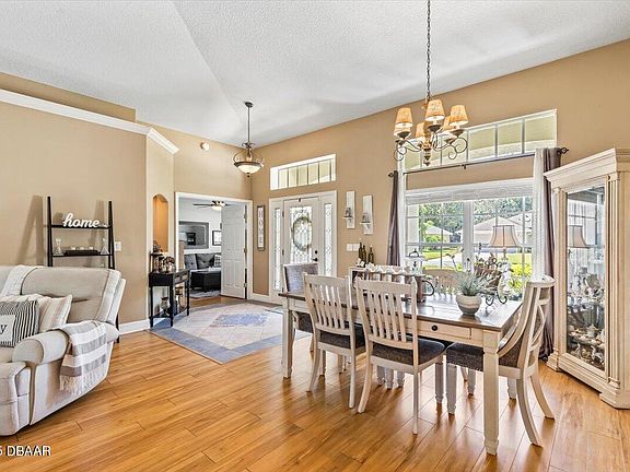 5th image of 33 Wild Fern Ln