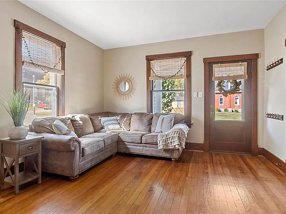 2nd image of 126 N Benton Ave