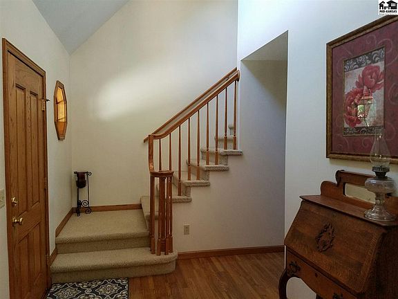 2nd image of 5711 N Halstead St