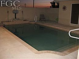 4th image of 323 NW 7th Pl