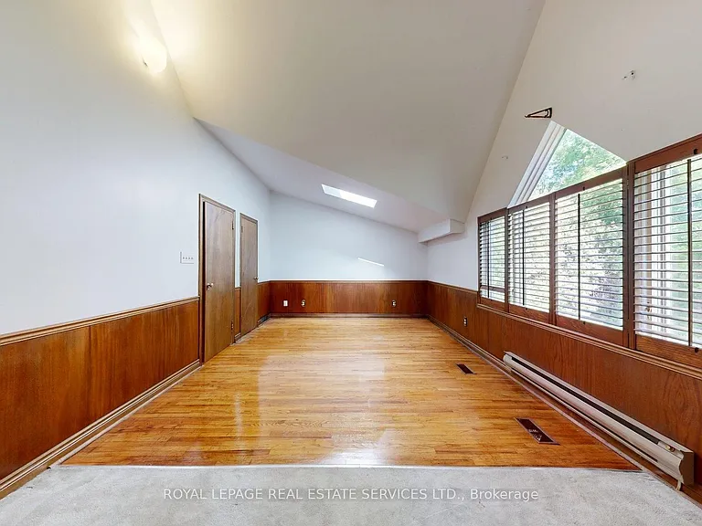 31 Burnhamthorpe Park Blvd — Photo 26