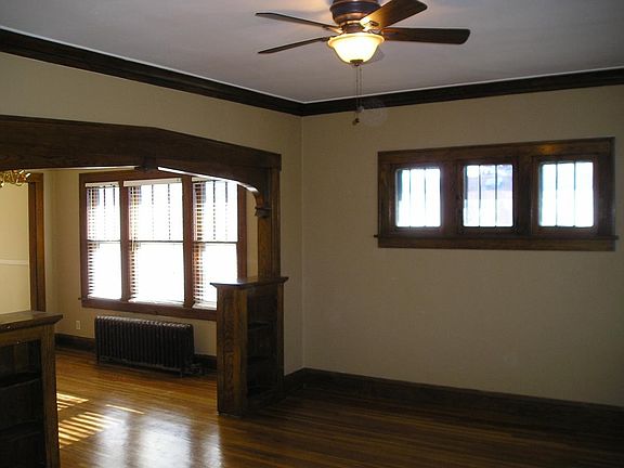 2nd image of 902 Oliver Ave N