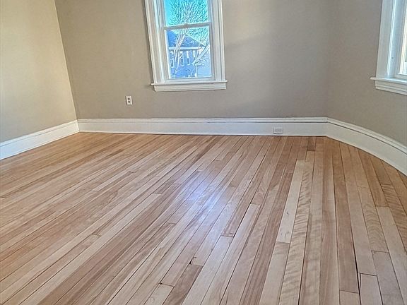2nd image of 4 Vernon Ter APT 2