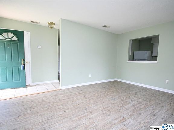 3rd image of 109 Westscott Dr #A
