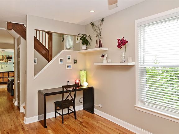 2nd image of 4210 N Monticello Ave