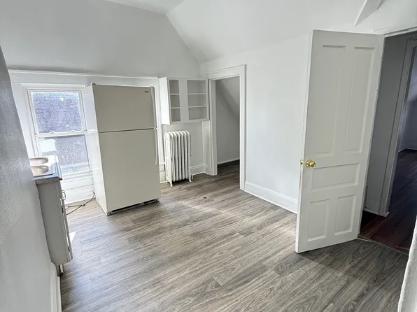 830 S 19th St, Milwaukee, WI