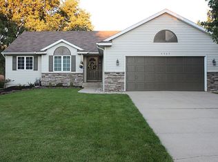 4964 Maple Tree Ct SW, Wyoming, MI 49418