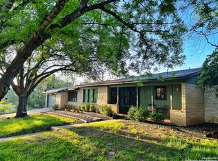 136 Seford Dr, Terrell Hills, TX 78209