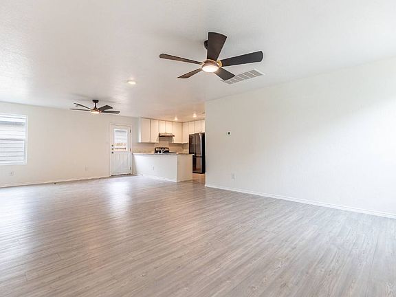 4th image of 10614 Varmus Dr