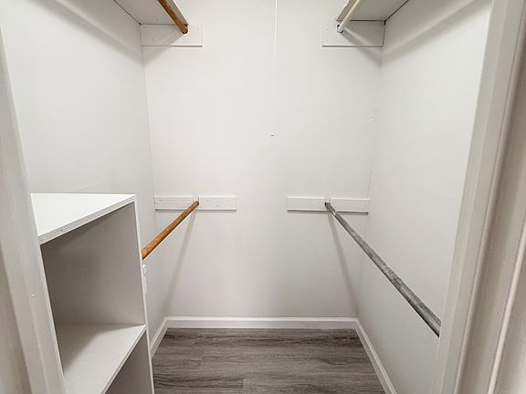 4th image of 3333 Breckenridge Ln #3