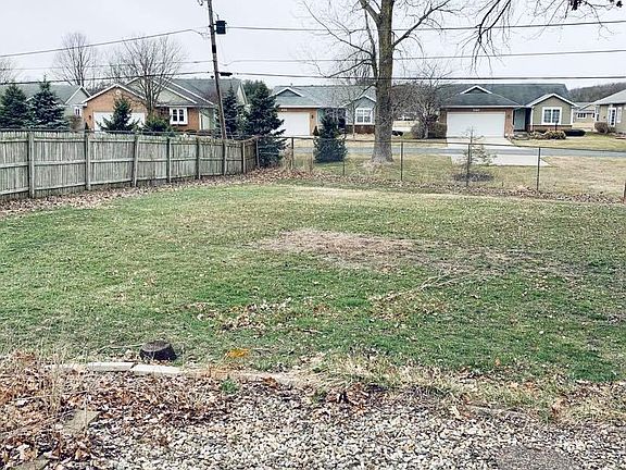 3rd image of 52389 Bamford Dr