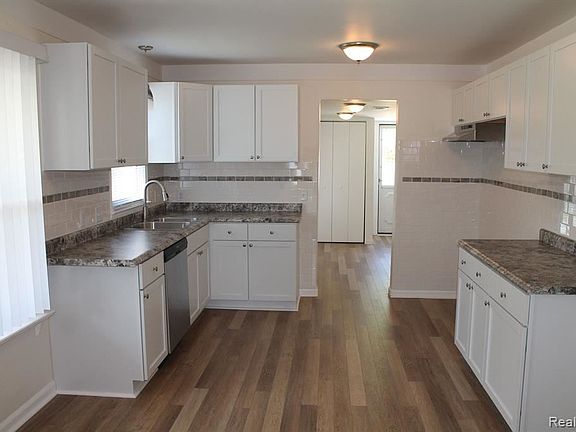 5th image of 6366 Colorado St