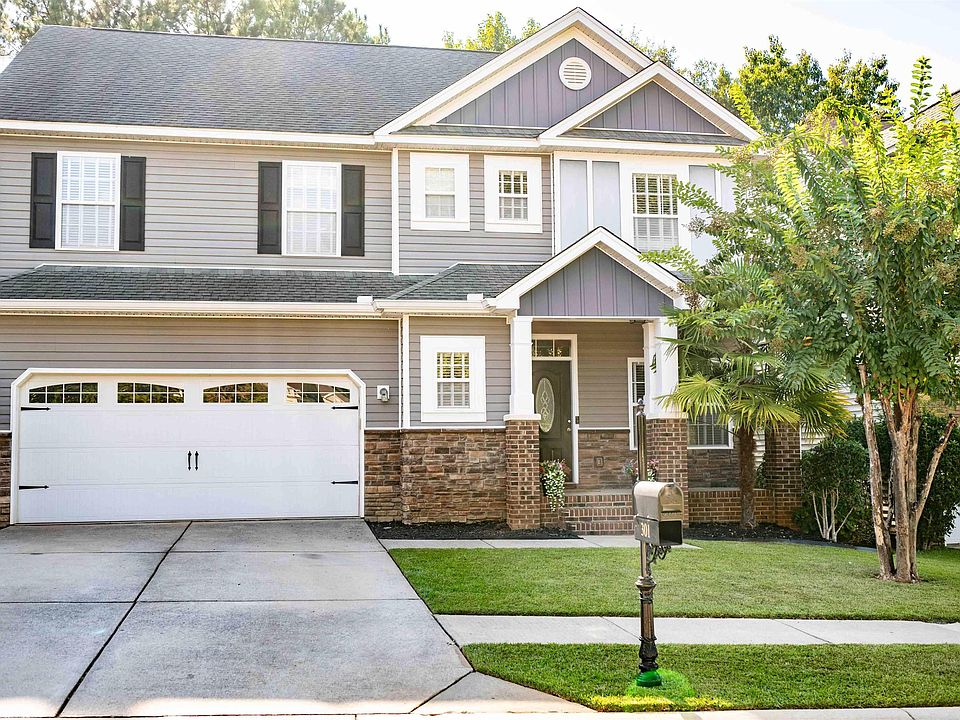 1st image of 301 Chamfort Dr