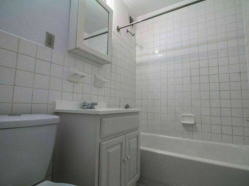 1st image of 649 Classon Ave #A3f