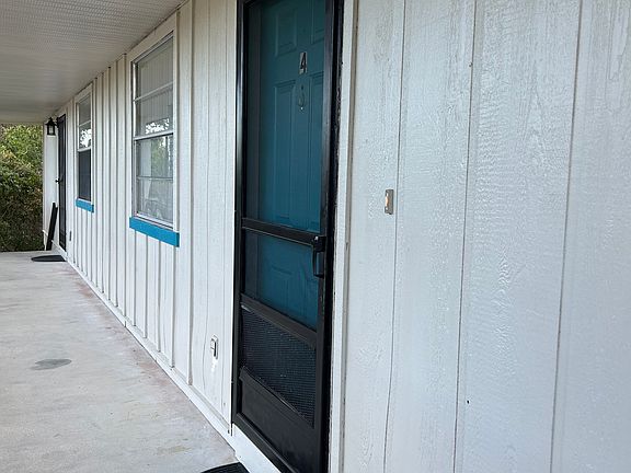 5th image of 2191 Columbia Blvd APT 4