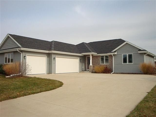 1st image of 1132 Summerhill Dr