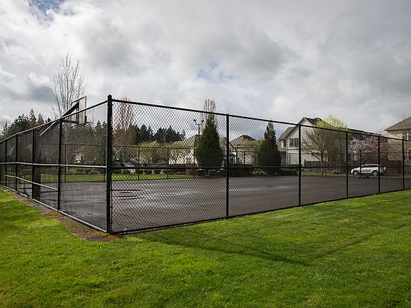4th image of 226 NE Greenridge Ter