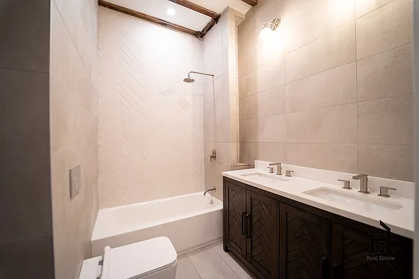 Rented by R.E.L Real Estate  | media 21