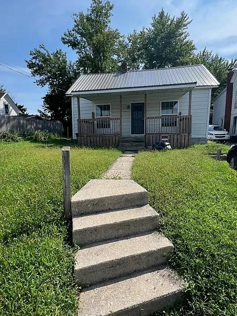 2 bed, 1020 sqft, $1,200 — Photo 2