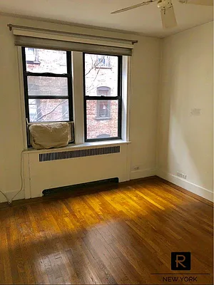 Rented by R New York | media 18