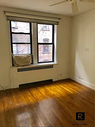 Rented by R New York