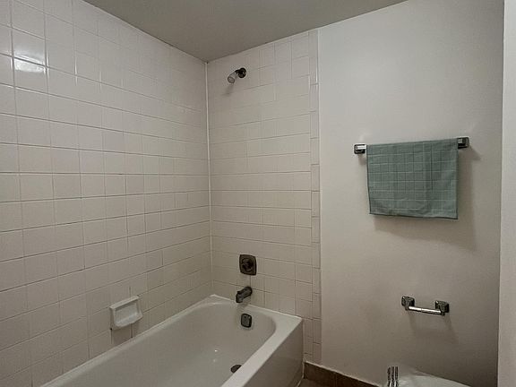 3rd image of 4384 NW 9th Ave #20-2C-152