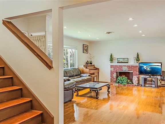 2nd image of 5505 Harker Ave