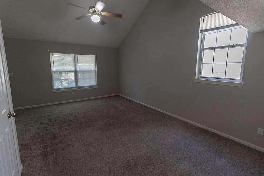 4 bed, 2.0 bath, 1528 sqft, $1,550 — Photo 4