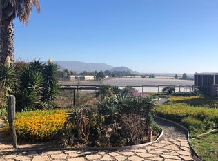 2364 Grandview Dr, Camarillo, CA 93010
