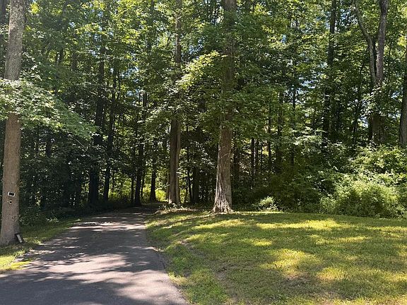 3rd image of 6380 Valley Rd