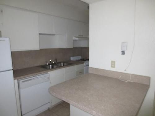 4th image of 719 N Center St APT 7