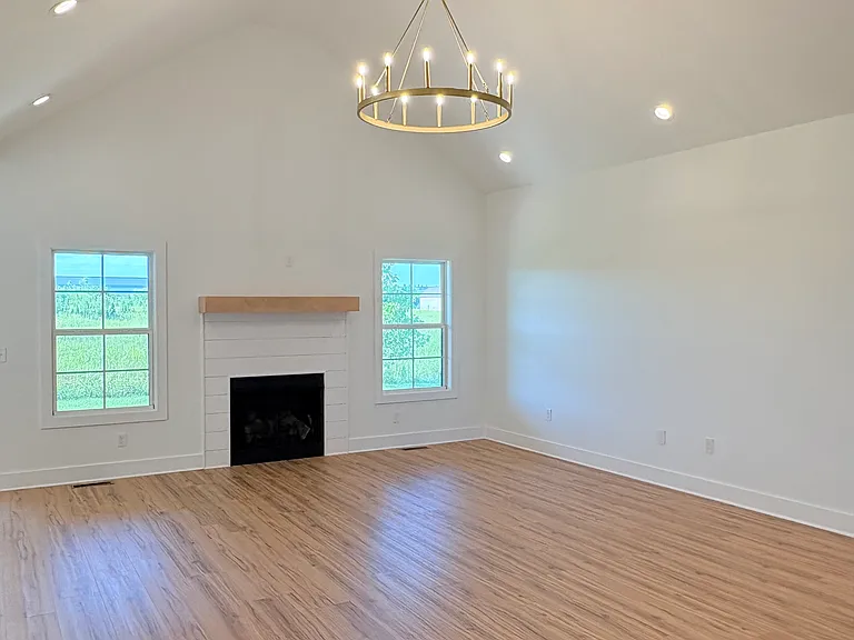 5369 Crocus Dr — Photo 3