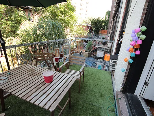 Rented by Bien Realty Ltd | media 54