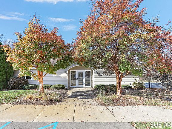 3rd image of 8374 N Jasonville Ct SE #50