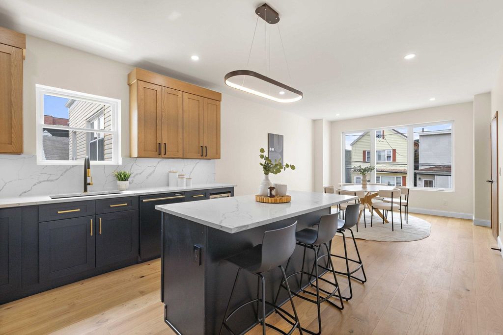 79 E 23rd St, BAYONNE, NJ - View 6