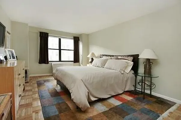 Sold by Corcoran | media 14