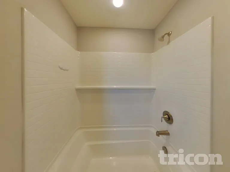 1658 Fairmount Dr — Photo 12