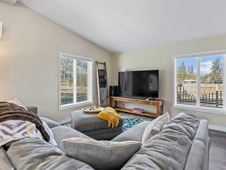 24315 S Columbia Basin Hwy — Photo 24