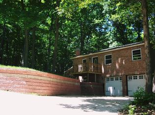 3125 Ridge Dr, High Ridge, MO 63049