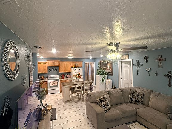 4th image of 2821 La Fonda Rd