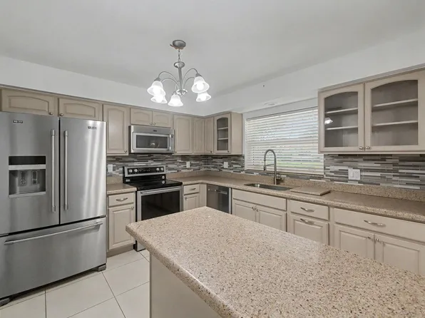 4500 Ficus Tree Road, Boynton Beach, FL 33436