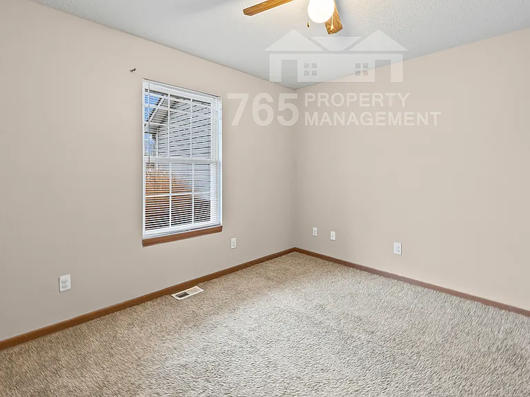 70 Bridgewater Ct #18 — Photo 15