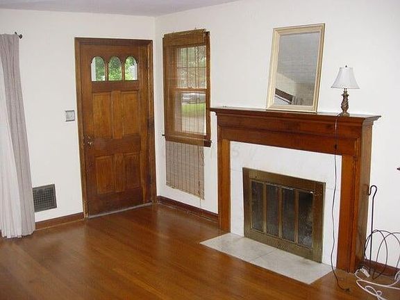 5th image of 367 E Beaumont Rd