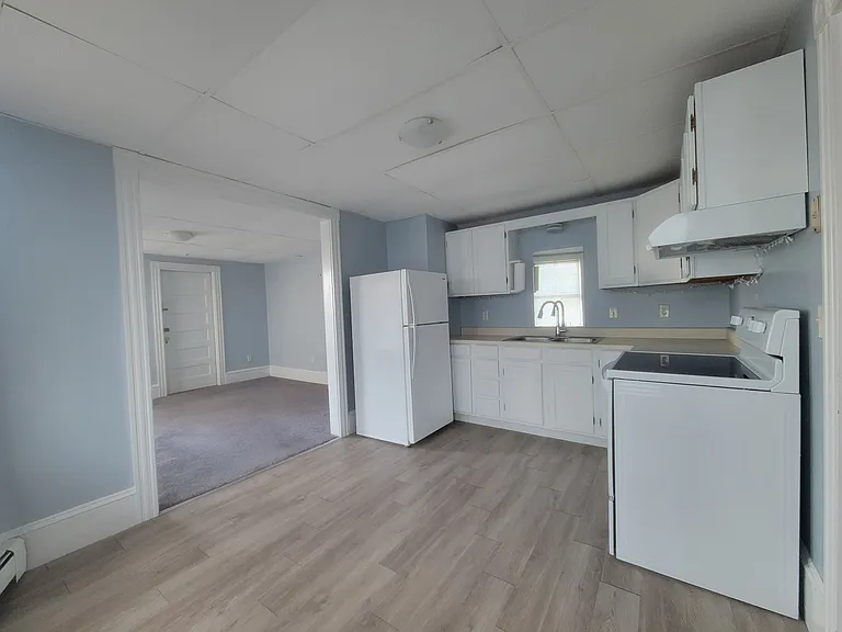 303 Bay St #5 — Photo 1