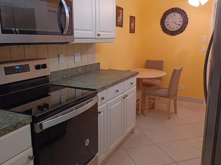 21638 Coronado Ave — Photo 15