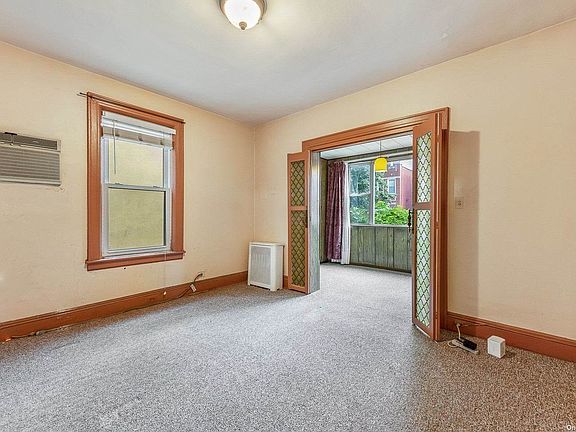 3rd image of 41-09 25th Ave