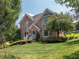109 Stonebridge Dr, Oakdale, PA