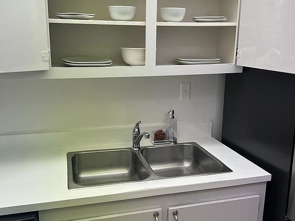 5th image of 1900 N Congress Ave APT H201